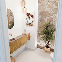 JOYA-DLUX 111,6cm mueble fondo reducido curva derecha color Oak. Lavabo FAYE posición Izquierda sin orificio color Arena.