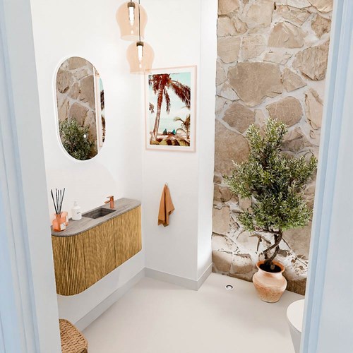JOYA-DLUX 83,2cm toiletmeubel ronding links + rechts kleur Oak. Wastafel FAYE positie Midden 1 kraangat kleur Oza.